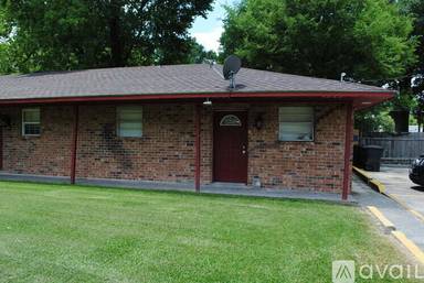 Main picture of 4550 Sycamore St