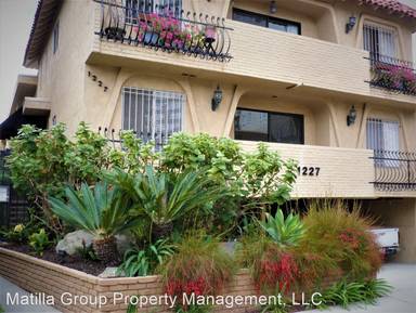 Main picture of 1227 Wellesley Ave