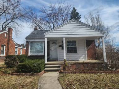 Main picture of 3851 Roosevelt St