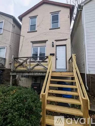 Main picture of 14 Penelope St