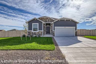 Main picture of 814 E Maybell Dr