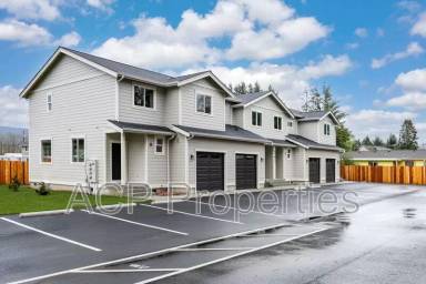 Main picture of 541 Colton Ln