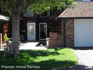 Main picture of 1209 S Willow St