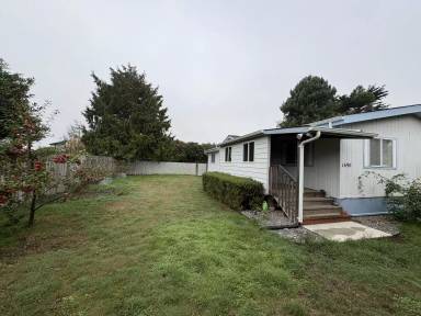 Main picture of 1690 Anderson Ave