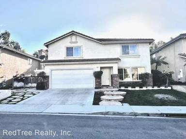 Main picture of 33 Elizabeth Ln