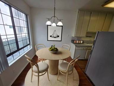 Main picture of 3648 Motor Ave