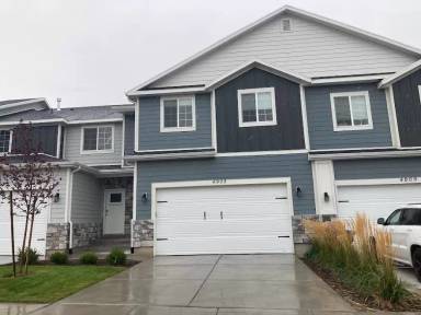 Main picture of 4905 E Lake Corner Dr