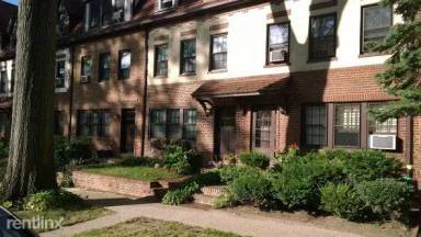 Main picture of 300 Burns St