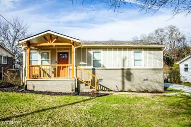 Main picture of 31 Crestmore Dr