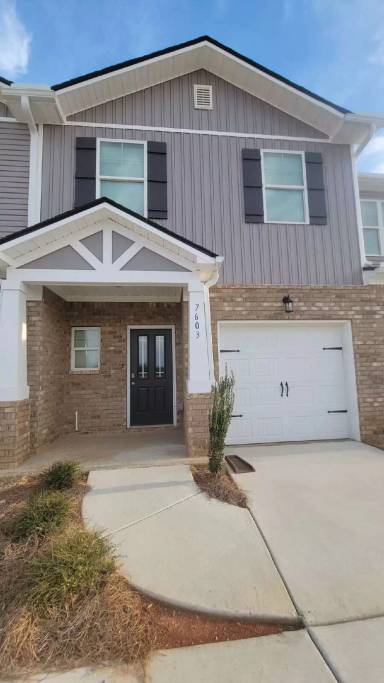 Main picture of 7603 Discovery Point Dr NW