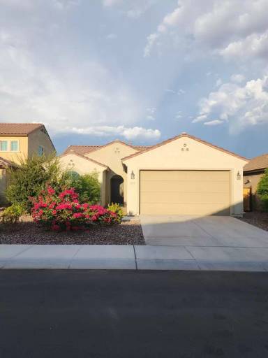 Main picture of 3771 N Astoria Dr