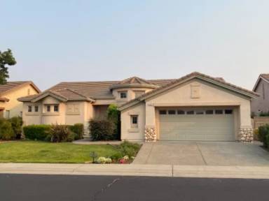 Main picture of 699 Canyon Oak Ln