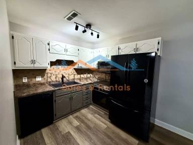 Main picture of Epworth Dr NE