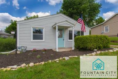 Main picture of 4432 N Jackson Ave