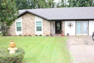 Main picture of 1315 Baxley Ln