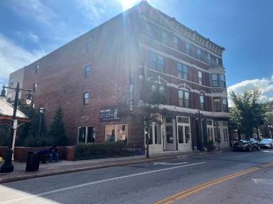 Main picture of 2806 Woodburn Ave