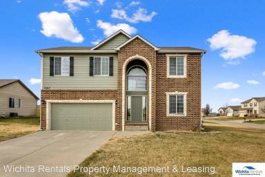 Main picture of 5867 N Ashford St