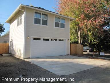 Main picture of 1750 Kansas Ave NE