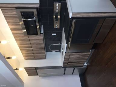 Main picture of 528 Jackson Ave