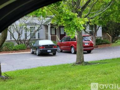 Main picture of 807 Cheshire Ct