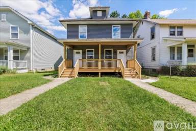 Main picture of 704 Berkeley Rd