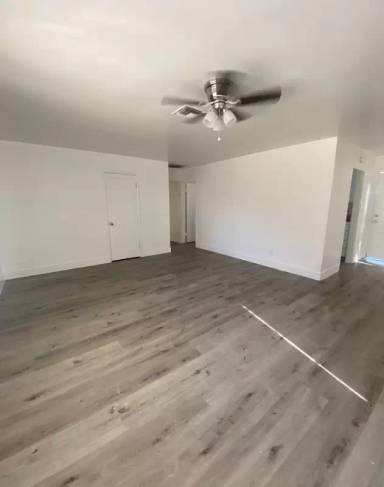 Main picture of 218 N 13th St