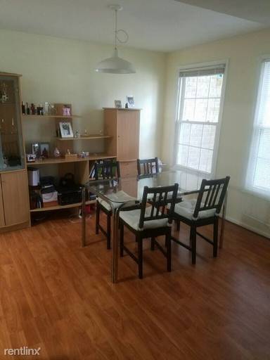 Main picture of 840 Quince Orchard Blvd
