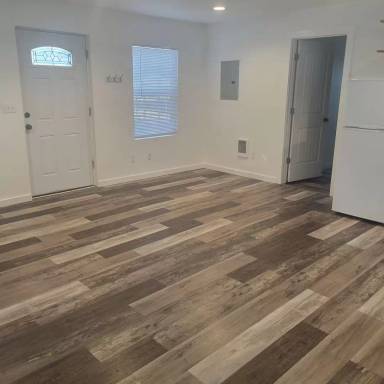 Main picture of 523 Van Ness Ave