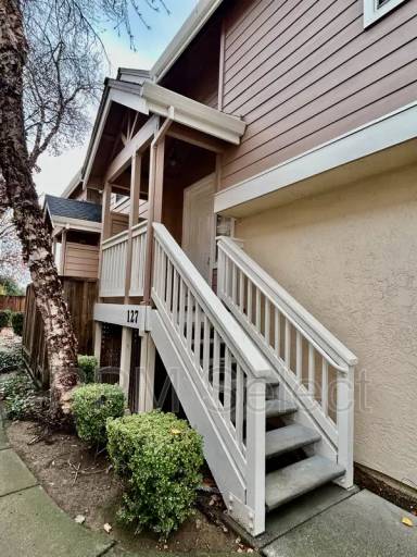 Main picture of 127 Manchester Dr