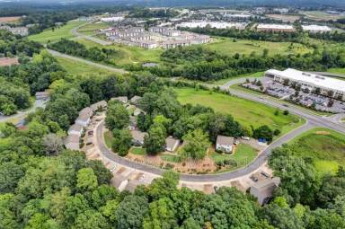 Main picture of 2628 White Oak Ln