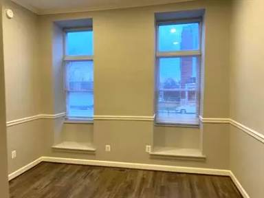 Main picture of 833 N Fulton Ave