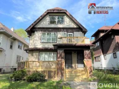 Main picture of 2717 N 44th St
