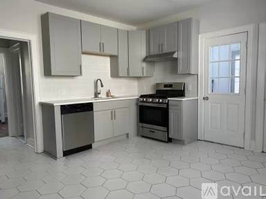 Main picture of 24 Loveland Ct