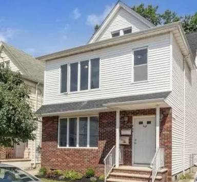 Main picture of 453 Banta Ave