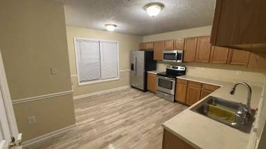 Main picture of 4832 Miranda Dr