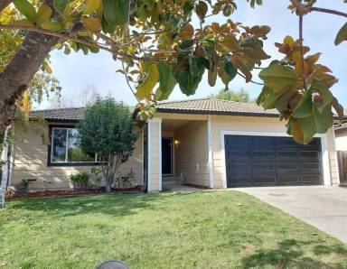 Main picture of 18975 Carillo Ct