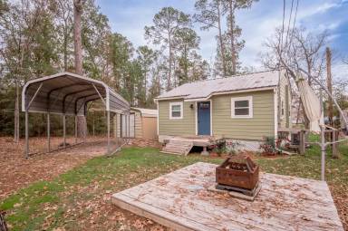 Main picture of 284 Jackie Ln