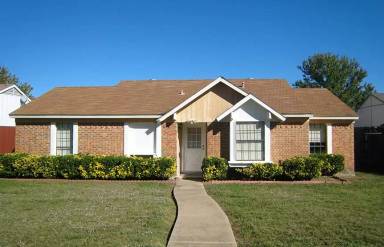 Main picture of 2406 High Hollow Dr