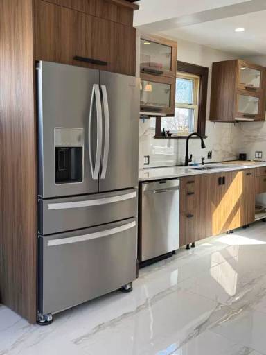 Main picture of 1139 W Summer St