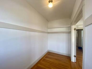 Main picture of 99 Jersey St
