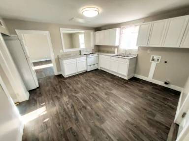 Main picture of 1730 Park St