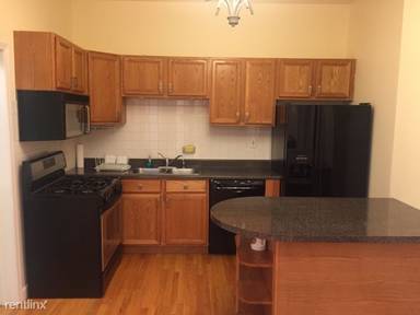 Main picture of 2885 N Milwaukee Ave