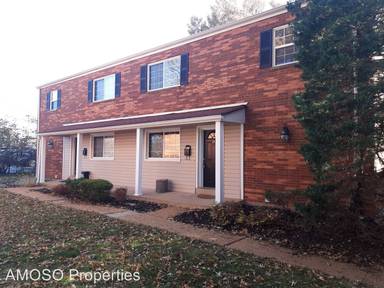 Main picture of 2705 Laclede Station Rd