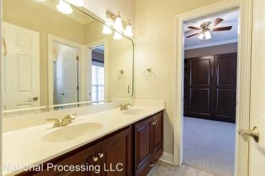 Main picture of 4215 Oak Forest Dr