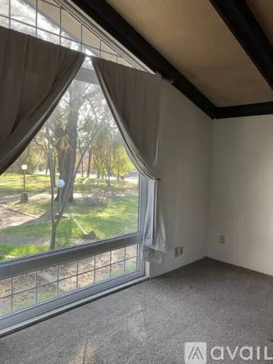 Main picture of 7124 Mariposa Ave