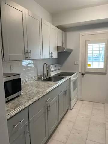 Main picture of 2337 Sycamore Ave