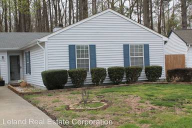 Main picture of 1336 Crane Cres