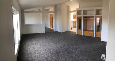 Main picture of 2709 Crab Tree St