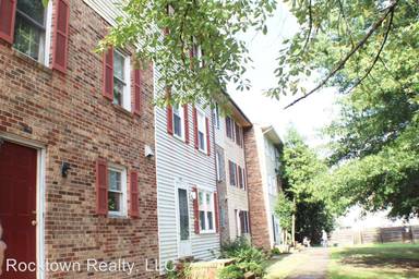 Main picture of 1410 Country Club Ct
