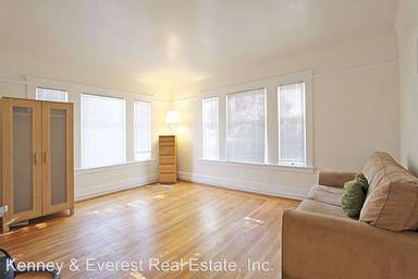 Main picture of 497 4th Ave